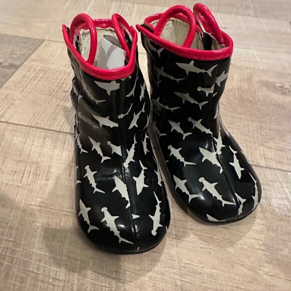 ROBEEZ BABY SOFT BOOTS EASY ON 12-18 MONTHS SHARKS - Picture 2 of 8